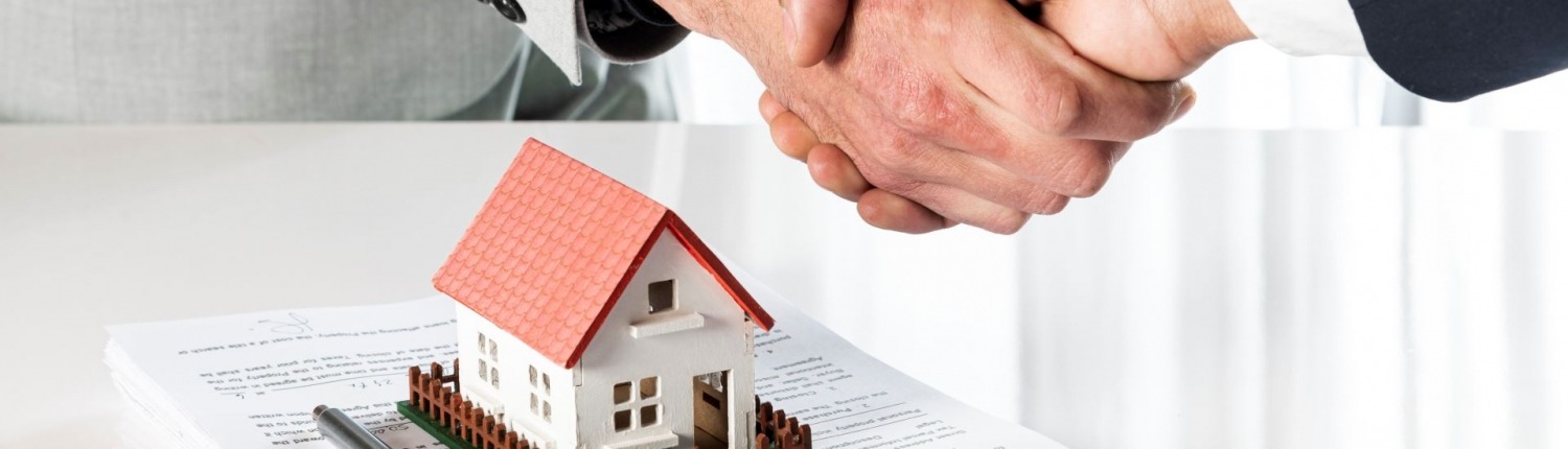 Promo items for real estate: print marketing